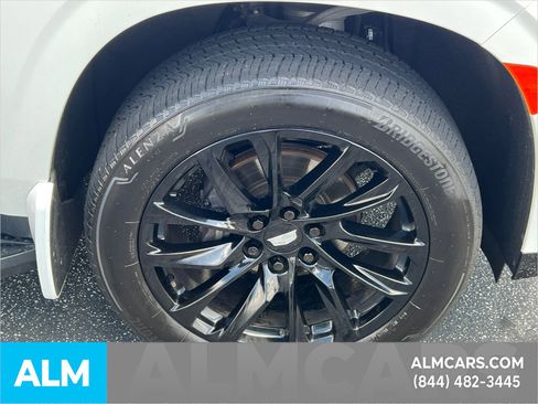 Used 2022 Cadillac Escalade Sport Platinum w/ LPO, ONYX Package image 16