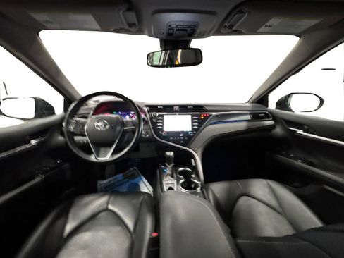 Used 2019 Toyota Camry XSE w/ Navigation Package image 15