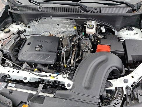 Certified 2025 Buick Encore GX Sport Touring w/ Comfort Package image 28