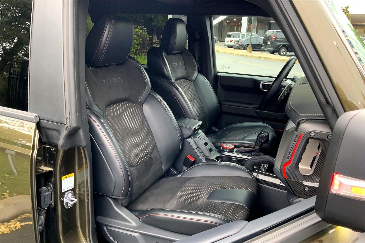 Used 2024 Ford Bronco Raptor w/ Interior Carbon Fiber Pack 6 AWD/4WD image 8