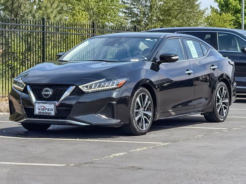 Used 2023 Nissan Maxima SV w/ Floor Mat Group FWD image 7