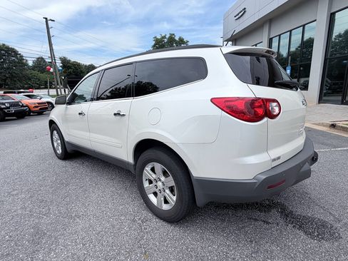 Used 2012 Chevrolet Traverse LT FWD image 7