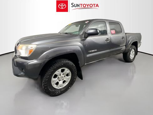 Used 2012 Toyota Tacoma Base image 9