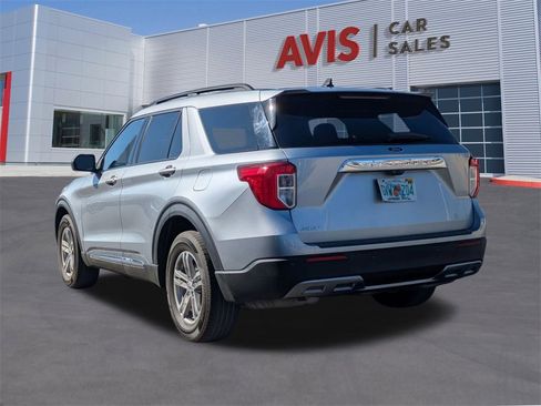 Used 2023 Ford Explorer XLT w/ Equipment Group 202A image 9