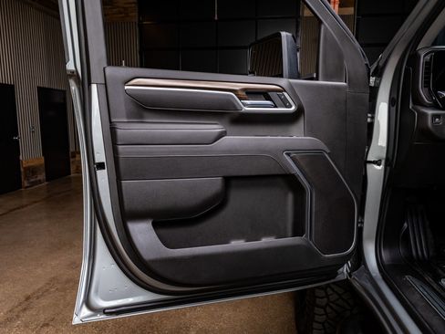 Used 2025 Chevrolet Silverado 2500 LT w/ Trail Boss Package image 36