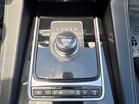Used 2017 Jaguar F-PACE R-Sport AWD/4WD image 48