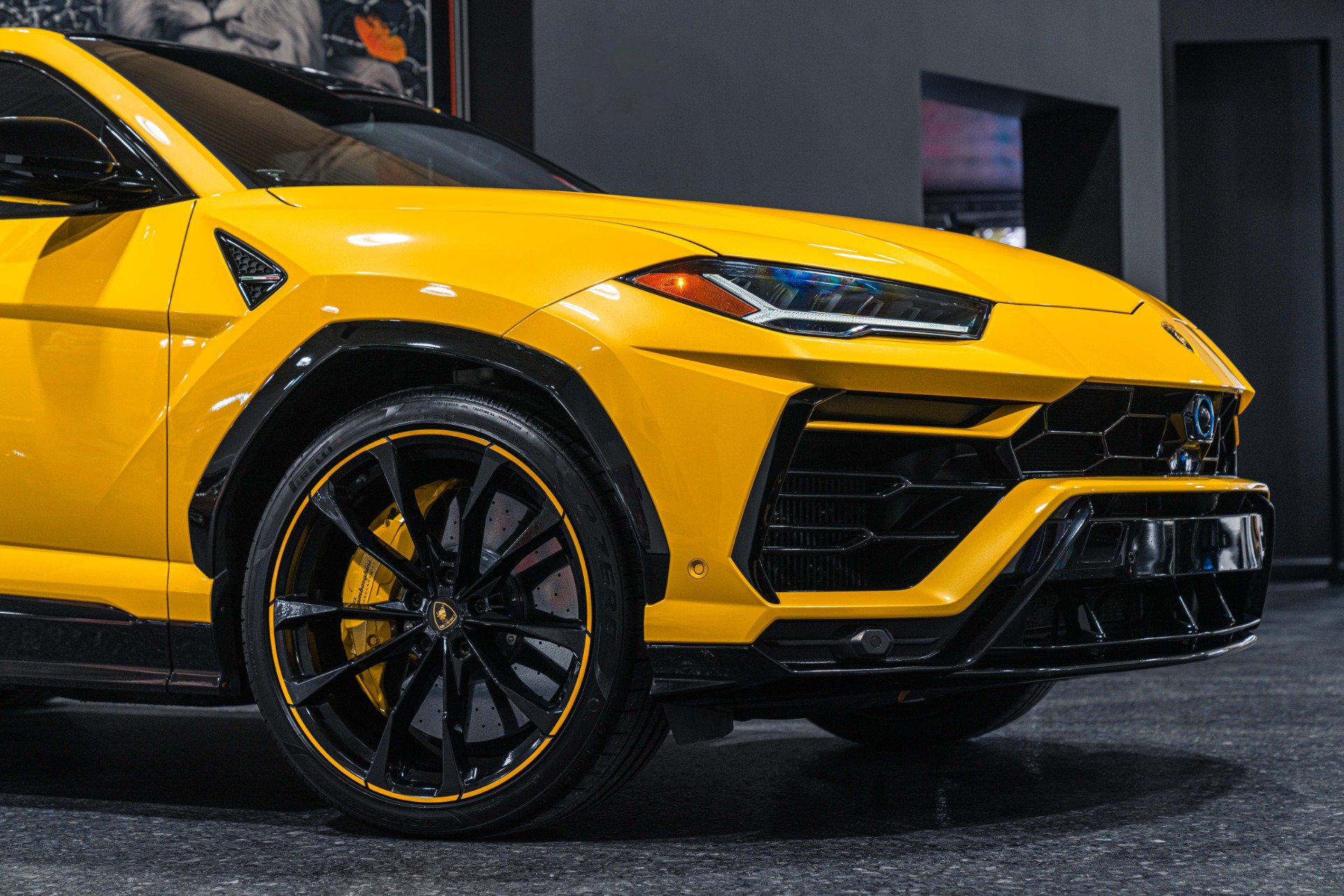 Used 2021 Lamborghini Urus AWD/4WD image 8