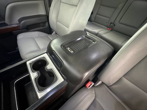 Used 2018 GMC Sierra 1500 SLT AWD/4WD image 32