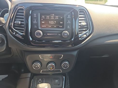 Used 2018 Jeep Compass Altitude image 13