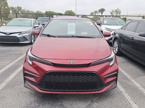 Used 2023 Toyota Corolla SE image 2