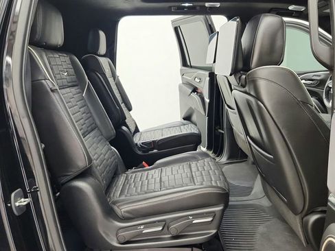 Used 2023 Cadillac Escalade ESV V w/ Heavy-Duty Trailer Package image 43