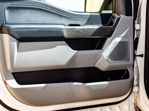 Used 2023 Ford F150 Limited image 26