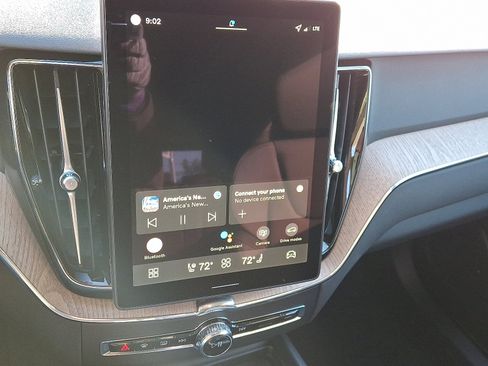 New 2026 Volvo XC60 B5 Plus w/ Protection Package Premier image 10