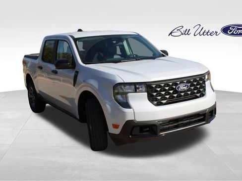 New 2025 Ford Maverick XLT w/ XLT Luxury Package image 2