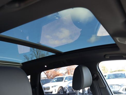 Used 2025 Audi Q7 3.0T Premium Plus w/ Premium Plus Package image 16