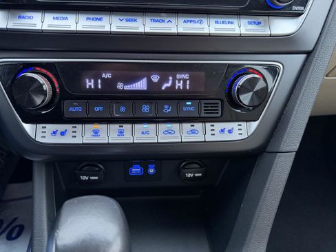 Used 2018 Hyundai Sonata Limited w/ Cargo Package image 18