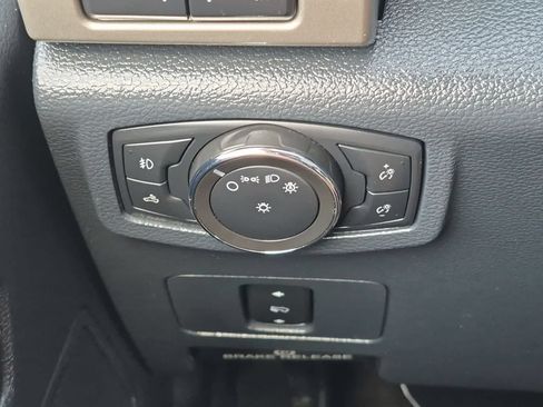 Used 2022 Ford F350 Lariat w/ Lariat Value Package AWD/4WD image 26