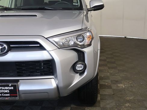 Used 2024 Toyota 4Runner TRD Off-Road image 12