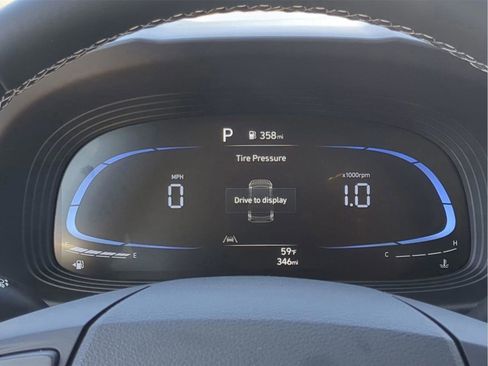 New 2025 Hyundai Venue SEL image 36