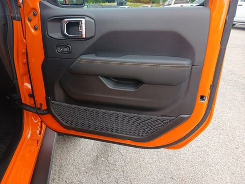 New 2025 Jeep Wrangler Unlimited Rubicon 392 image 43