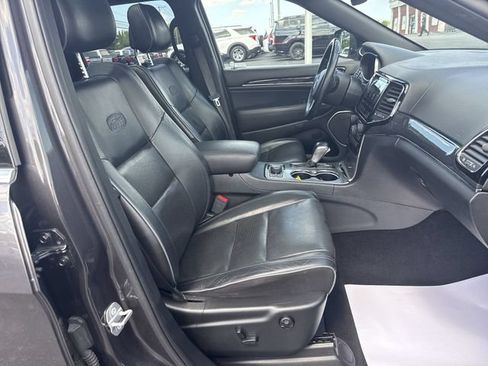 Used 2020 Jeep Grand Cherokee Overland AWD/4WD image 28
