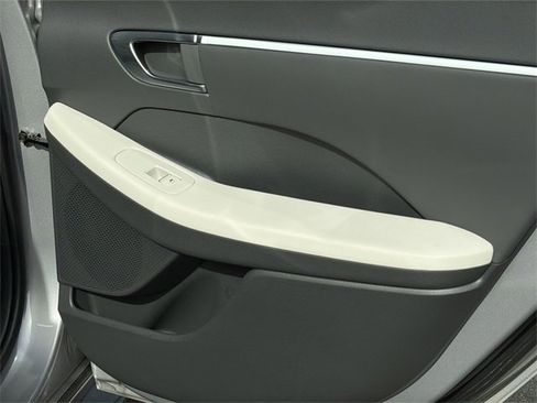 Used 2023 Hyundai Sonata SEL image 39