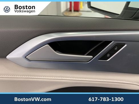 New 2026 Volkswagen Taos SE image 27