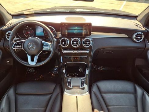 Used 2020 Mercedes-Benz GLC 300 image 4