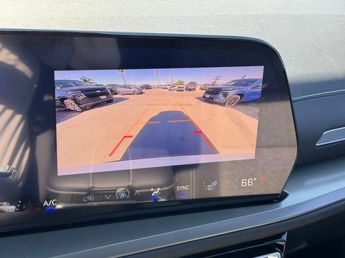 New 2026 Chevrolet Traverse LT FWD image 18