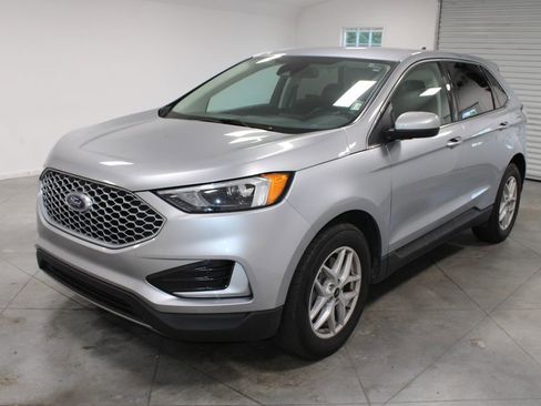 Used 2024 Ford Edge SEL AWD/4WD image 4