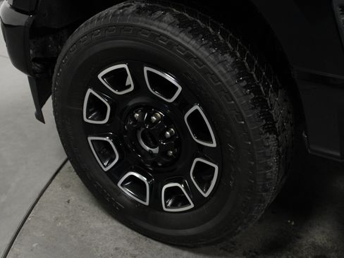 Used 2025 Ford F250 Platinum AWD/4WD image 10