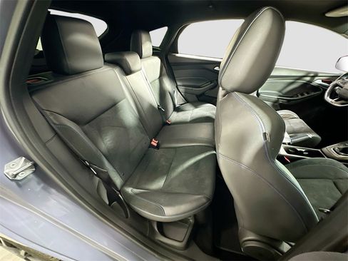 Used 2016 Ford Focus RS image 28