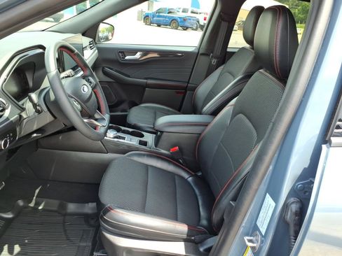Used 2023 Ford Escape ST-Line w/ Tech Pack #1 FWD image 12