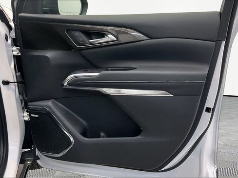 Used 2025 Chevrolet Traverse High Country w/ LPO, Floor Liner Package AWD/4WD image 30