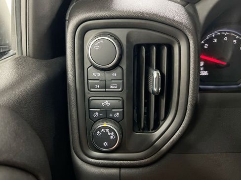 Used 2023 Chevrolet Silverado 1500 Custom AWD/4WD image 17