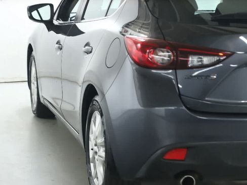 Used 2016 MAZDA MAZDA3 i Sport w/ Preferred Equipment Package FWD image 42