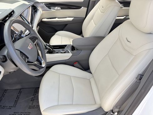 Certified 2023 Cadillac XT6 Premium Luxury w/ Technology Package FWD image 20
