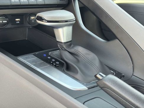 Certified 2023 Hyundai Elantra SEL image 23