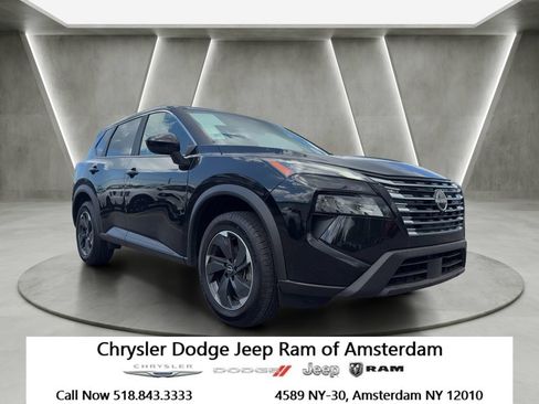 Used 2025 Nissan Rogue SV AWD/4WD image 1