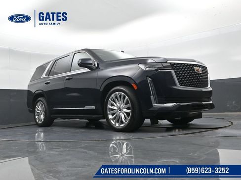 Used 2023 Cadillac Escalade Premium Luxury w/ Performance Package AWD/4WD image 52