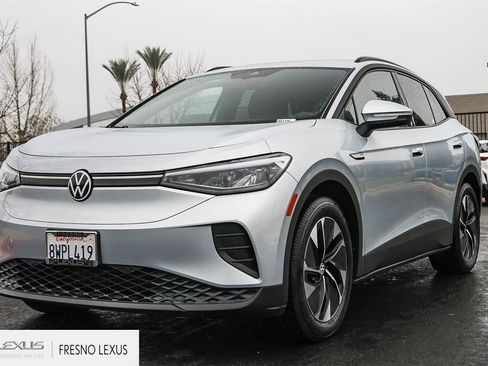 Used 2021 Volkswagen ID.4 Pro image 3