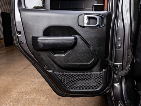 Used 2021 Jeep Wrangler Unlimited Sport AWD/4WD image 37