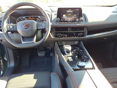 New 2026 Nissan Rogue SV image 9