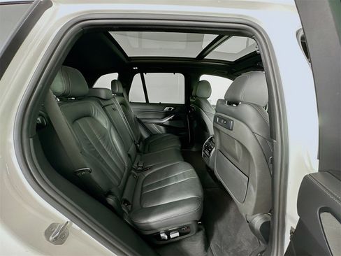 Used 2020 BMW X5 sDrive40i w/ Premium Package image 30