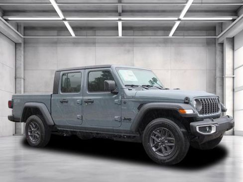 New 2026 Jeep Gladiator Sport AWD/4WD image 1