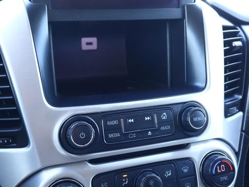 Used 2019 GMC Yukon XL SLE w/ Convenience Package image 25