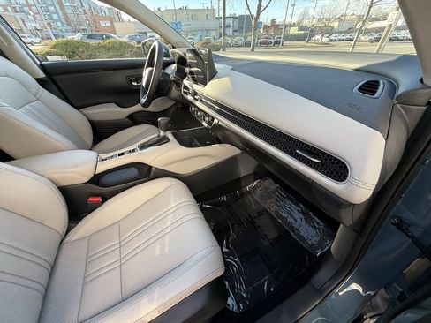 New 2026 Honda HR-V EX-L image 40