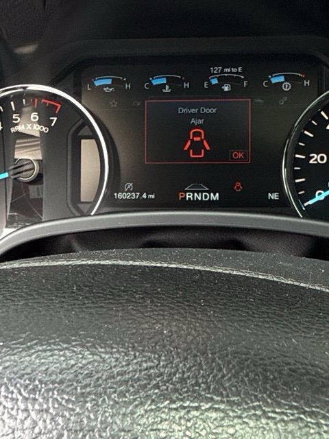 Used 2018 Ford F150 Platinum w/ Equipment Group 701A Luxury AWD/4WD image 2