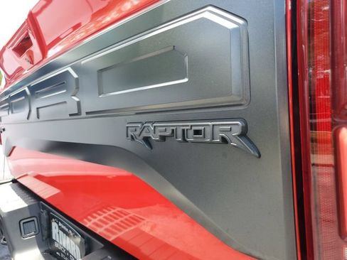Used 2018 Ford F150 Raptor w/ Equipment Group 802A Luxury AWD/4WD image 8