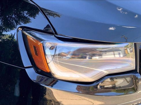 Certified 2022 Jeep Grand Cherokee Laredo X AWD/4WD image 28
